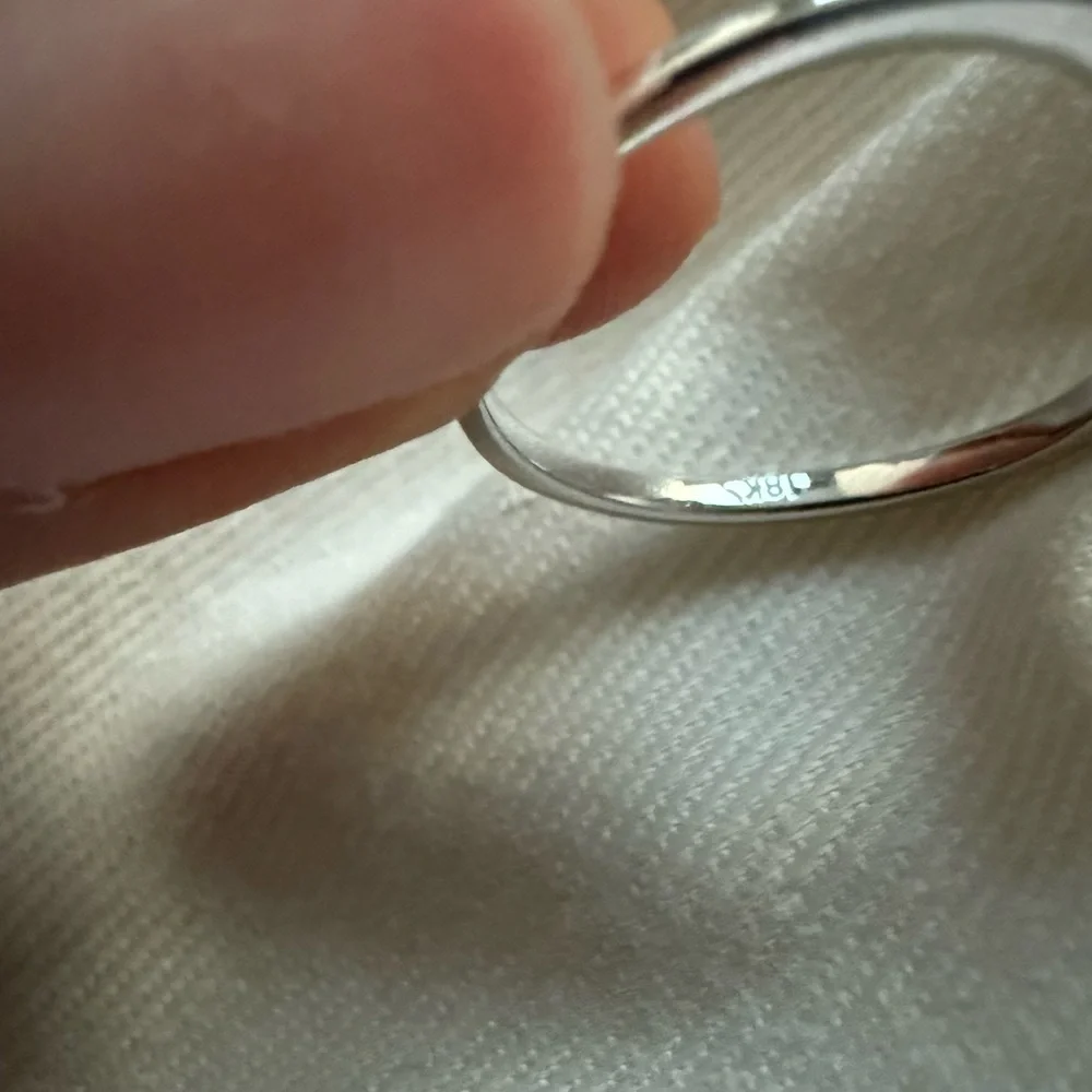 18K White Gold Sapphire & Diamond Engagement Ring - Picture 6 of 16